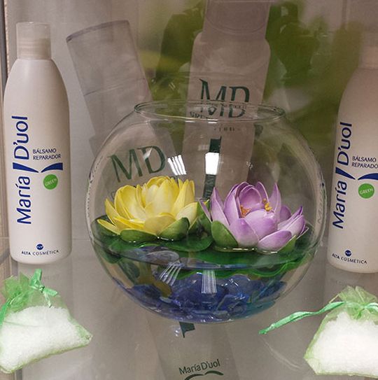 Centro De Estética Y Belleza Integral Miriam Cruz adorno y productos del centro de estética 